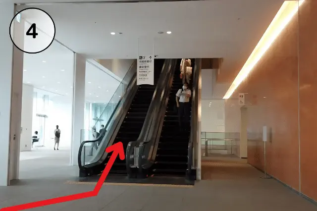 桜木町駅からの横浜市役所へのアクセス④