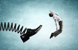 問題従業員を解雇する方法とは。