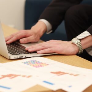 偽装請負とは？4つの判断基準と罰則を弁護士がわかりやすく解説！